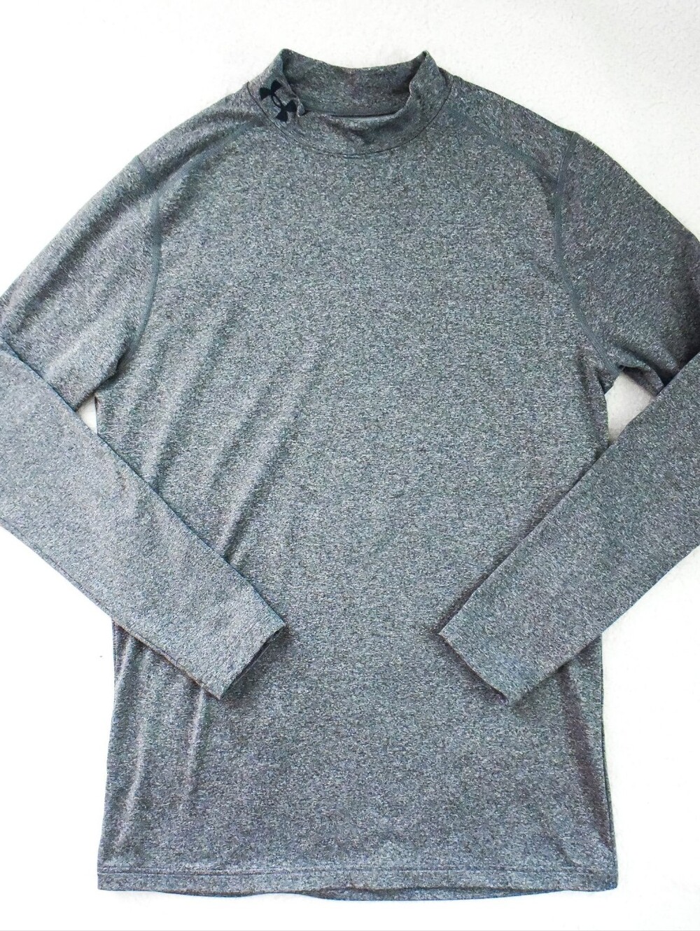 *Under Armour* Charcoal Gray Mock Turtleneck - Medium - NEW!